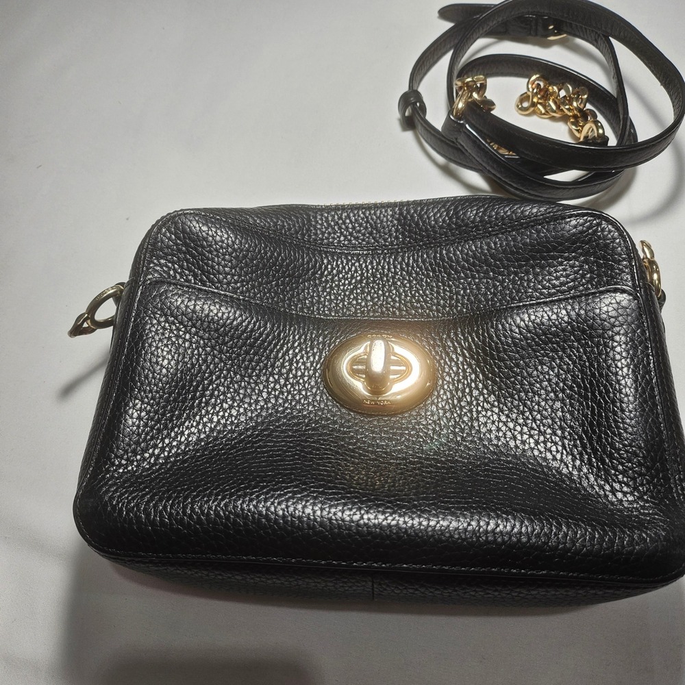 Coach Black New York Pebbled Leather Turnlock Crossbody Camera Bag Gold Hardware